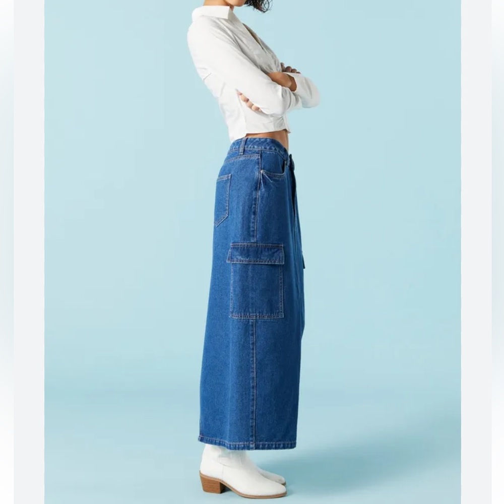 23 Fabulous Cargo Pocket Denim Long Skirt